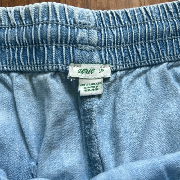 Aerie Shorts - Picture 3 of 4